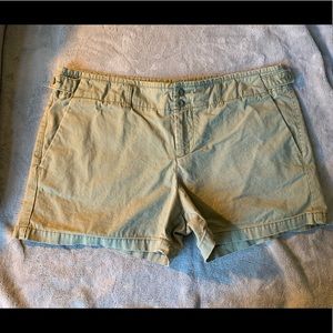 GAP shorts size 18